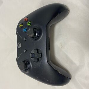 Microsoft Xbox One Wireless Controller Black 1537 No Back